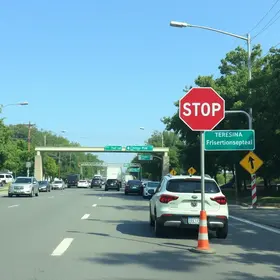 Motoristas enfrentam congestionamento com novo desvio na entrada do Dirceu, em Teresina